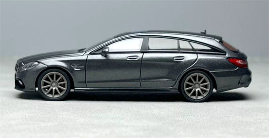 1:64 Mercedes-Benz AMG CLS 63 metallic green KING MODEL Shooting Brake Limited Edition 999PCS ONLY DIECAST Civil Car Model