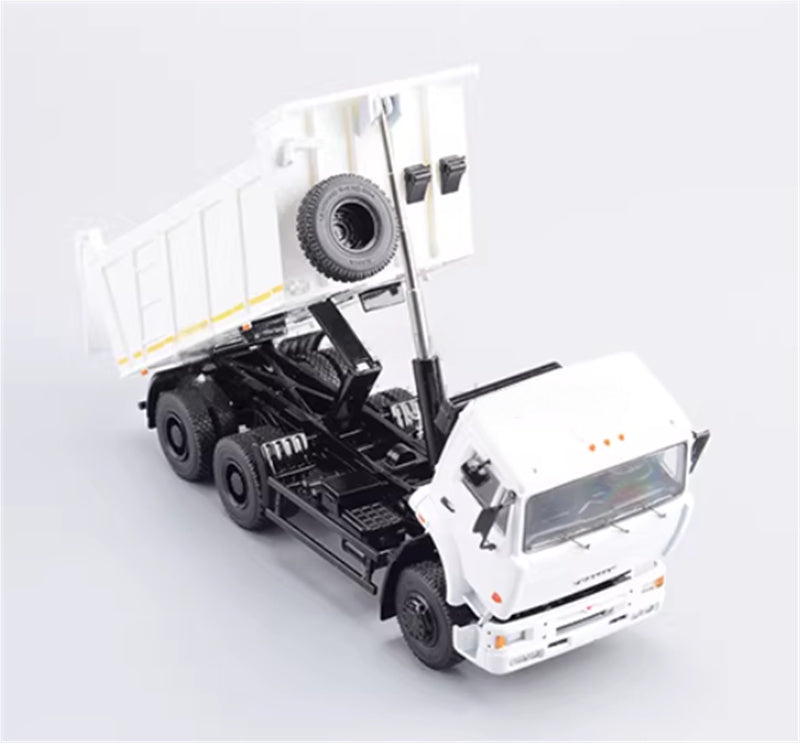 StartScaleModels Russia Kamaz 6520 heavy-duty dump truck 1:43 Truck Pre-built Airliner Model Display view5