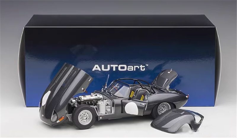 AUTOART JAGUAR LIGHTWEIGHT E-TYPE Dark grey 1/18car Pre-a Model