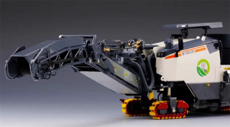 WIRTGEN W155CFi Cold Milling Machine 1:35 Truck Pre-built Model