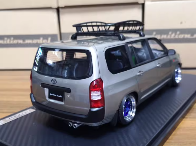 Ignition Model Toyota Probox GL NCP51V MPV brown 1:18car Pre-a Model