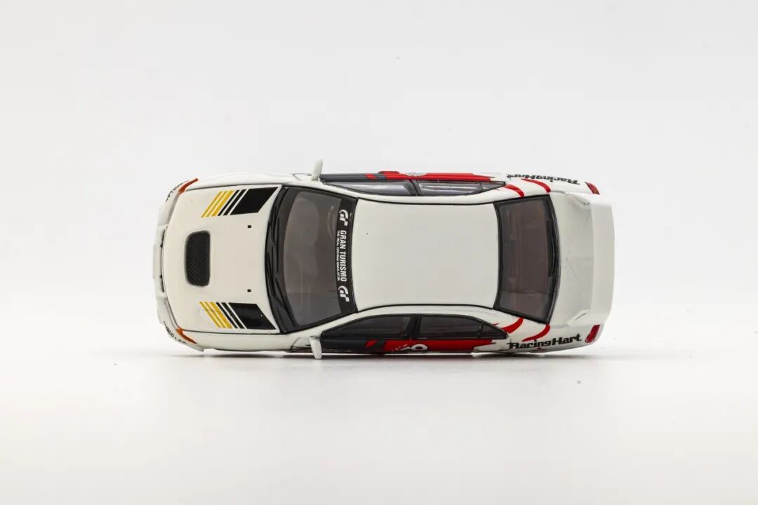 MOTORHELIX 1:64 Mitsubishi Lancer Evolution IV GSR Cusco diecast Model