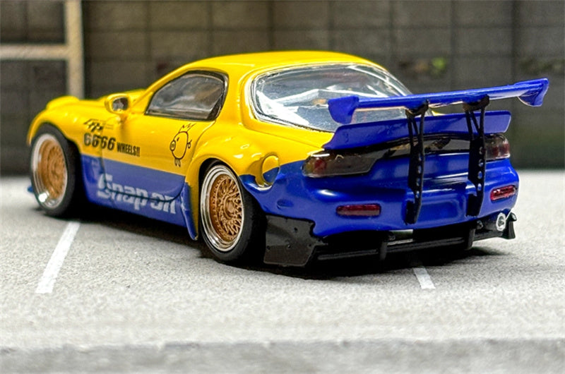 Master Mazda RX-7 FC3S Rocket Runny Pandem Blue yellow double spelling Limited Edition 1:64 Car Pre-built Airliner Model Display view10