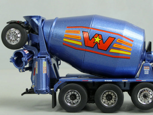 CATERPILLAR Western Star 4900 With MCNEILUS BRIDGEMASTER MIXER 1:50 Truck Pre-built Model