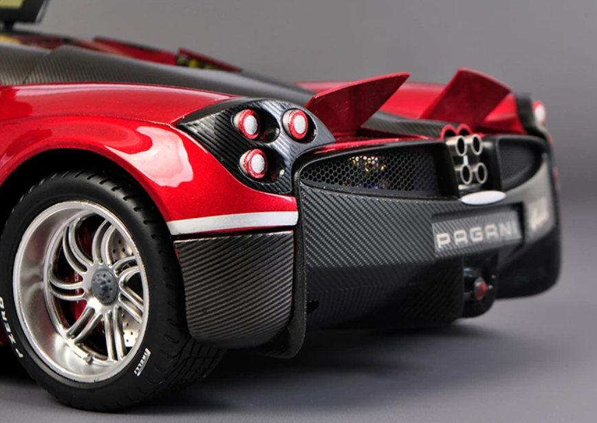 1:18 Pagani Huyara Red GTAUTOS DIECAST car Model