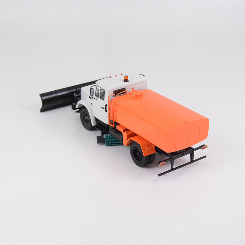 Modimio Soviet Zil KO-829A (4333) snow shoveling sprinkler 1:43 Truck Pre-built Model