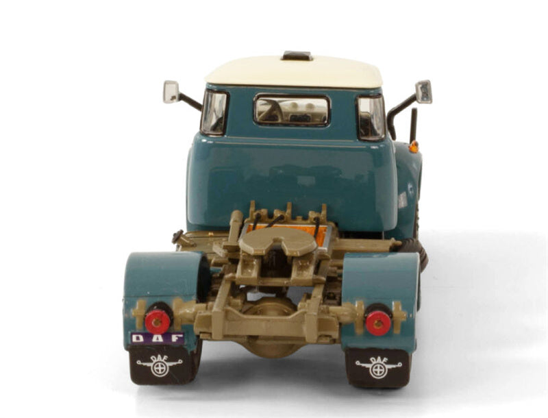 WSI DAF 1600 4X2 torpedo PREMIUM LINE 1:50 Truck Pre-built Model