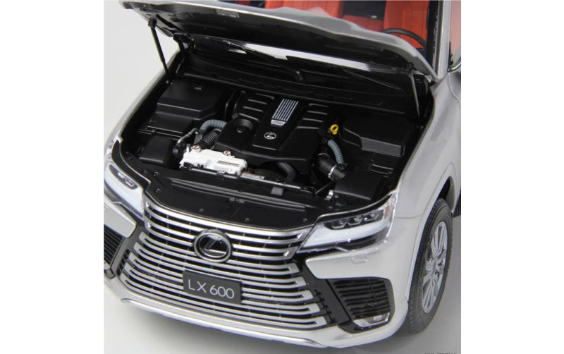 1:18 Lexus LX600 Silver LCD MODELS DIECAST Truck Model