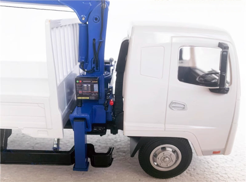 TADANO CARGO CRANE Zest ze360 Limited Edition 1:32 Truck Pre-built Model