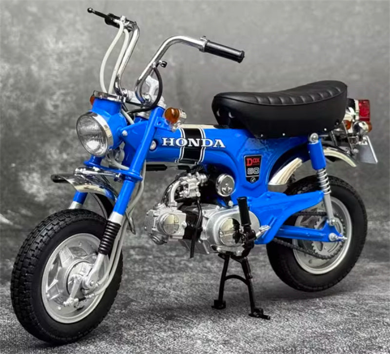 EBBRO HONDA DAX ST50 1969 blue 1:10 motorcycle Pre-built Model