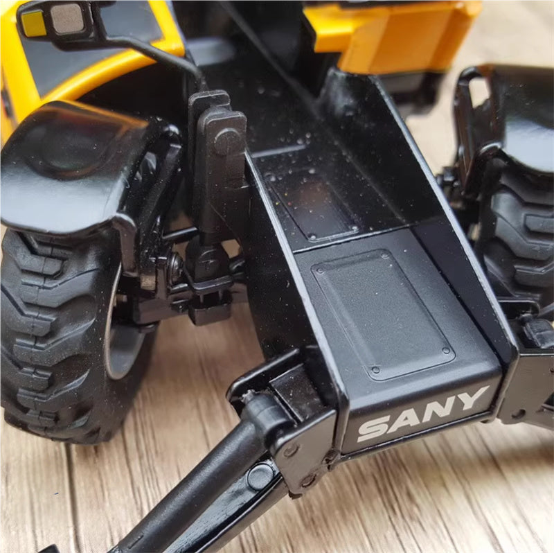SANY STH1440 telescopic arm forklift Red 1:35 Truck Pre-built Model