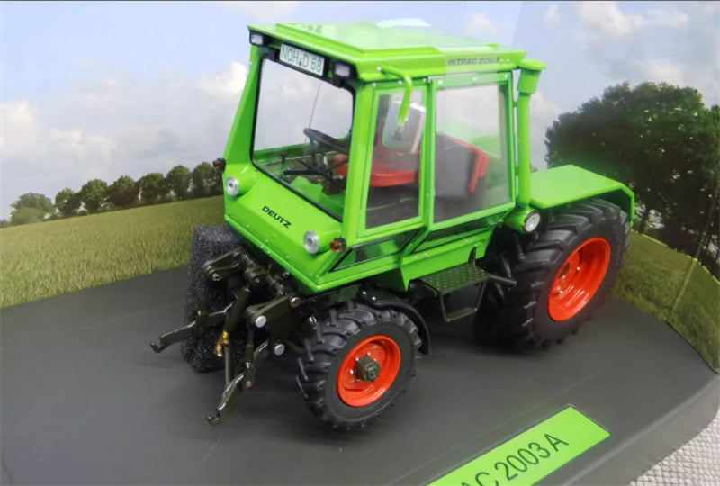 1:32 Deutz INTRAC 2003A Weise toys 1052 INTRAC 2003 A green DIECAST Model view5