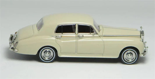 GFCC 1955 Rolls Royce Silver Cloud classic car White LHD 1:64 car Pre-built Model view2