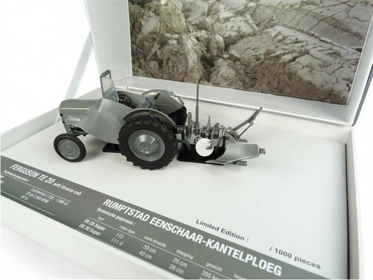 Universal Hobbies FERGUSON TE 20 With Sirocco Cab Rumptstad Eenschaar - Kantelploeg Limited Edition 1000PCS ONLY 1:32 Truck Pre-built Model