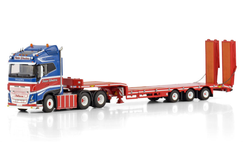 WSI VOLVO FH5 GLOBETROTTER 6X2 TAG AXLE SEMI LOWLOADER WITH RAMPS - 3 AXLE PWT 1:50 Model