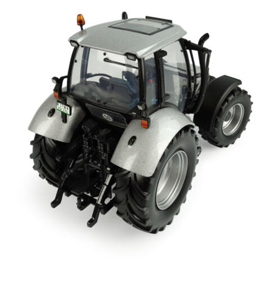 Universal Hobbies Deutz-Fahr Agrotron MK3 120 Limited Edititon Special Design No 555 1:32 Truck Pre-built Model