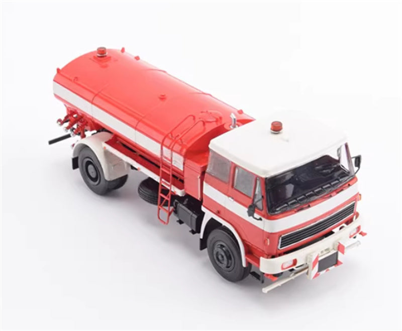 Premium ClassiXXs Czech LIAZ-100.850 oil tank truck 1:43 Truck Pre-built Airliner Model Display view5