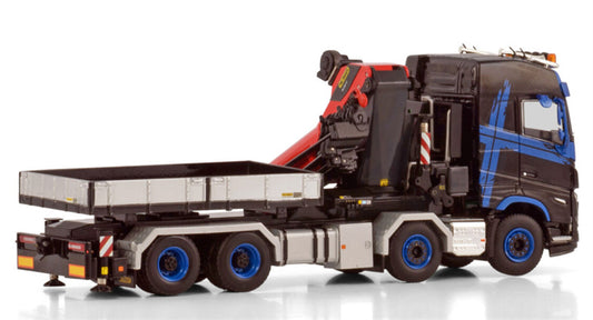 WSI VOLVO FH5 GLOBETROTTER 8X4 WITH PALFINGER PK 1350 TEC + JIB DEMOUNTABLE BODY Premium Line 1:50 Truck Pre-built Model
