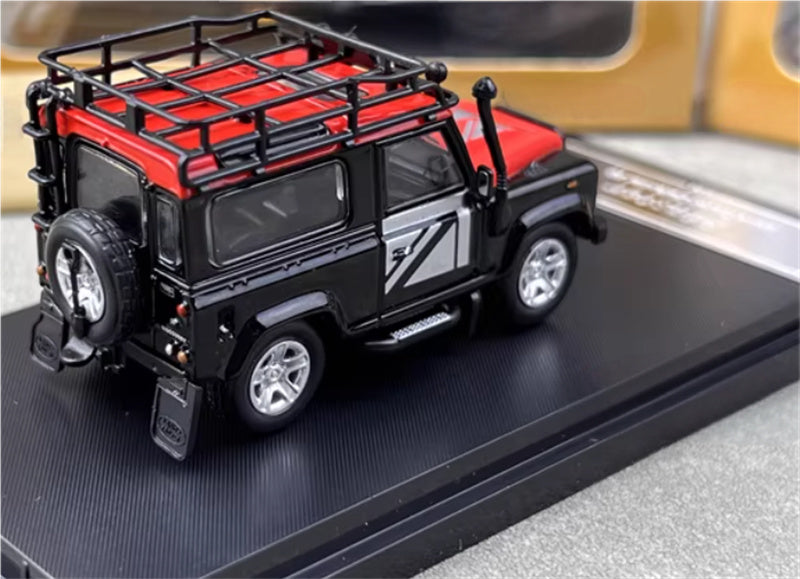 Master Land Rover Defender 90 Black red lid with Accessories 1:64 Car Pre-built Airliner Model Display view6