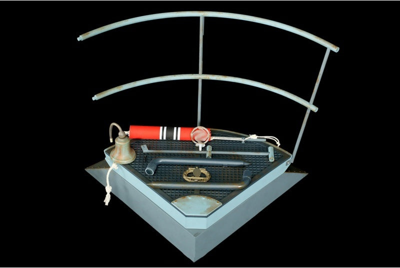 DID WWII German Navy U-boat Conning Tower / Lookout Diorama Base A 1:6 Model
