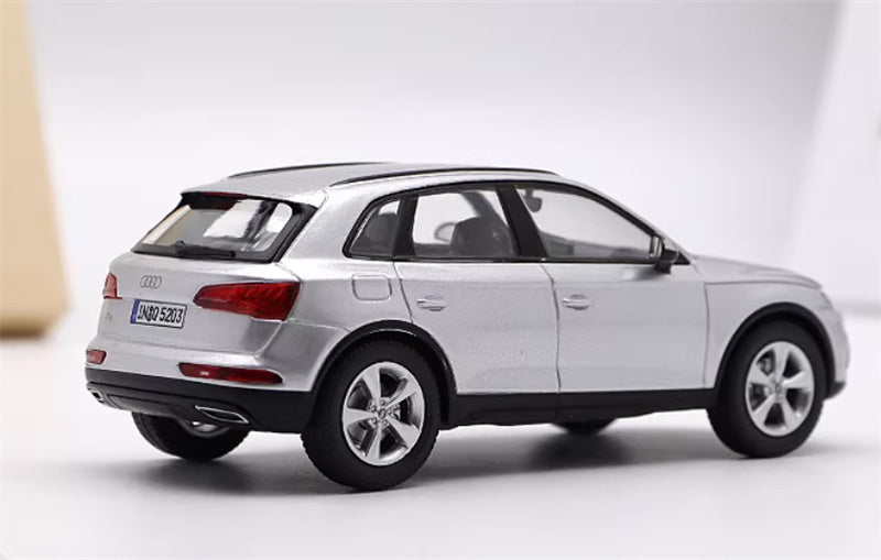 1:43 Audi Q5 SUV 2016 Silver Audi DIECAST Car Model