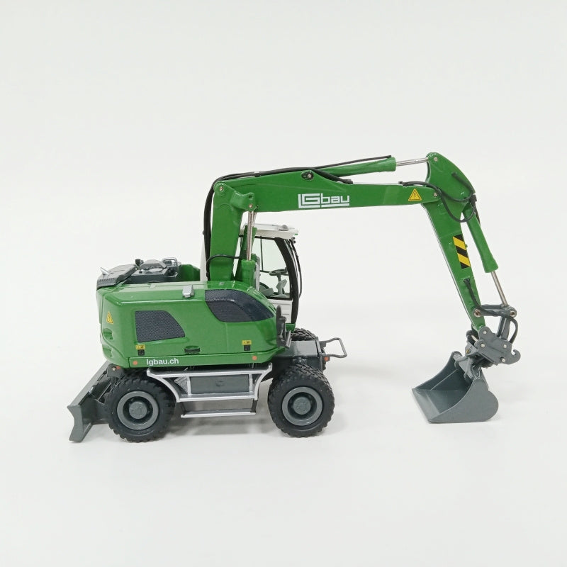 NZG Liebherr A918 Hiltibau Wheeled Excavator 1:50 Truck Pre-built Model