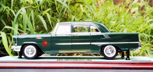 Century Dragon Hongqi CA72 70th Anniversary Edition green 1:18car Pre-a Model