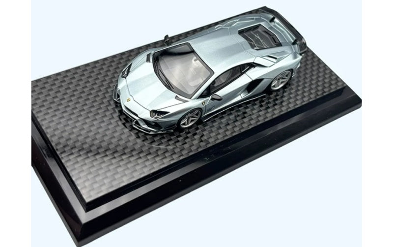1:64 Lamborghini Aventador LP740-4 S Ice Blue YM Model modified version Limited 299 pcs Resin Car Model