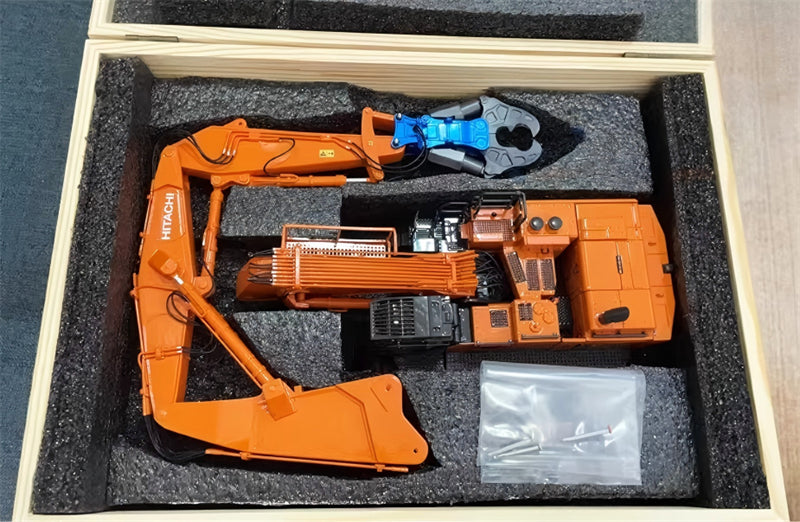 1:50 ZX890LCH-7 HITACHI Limited Edition DIECAST Model