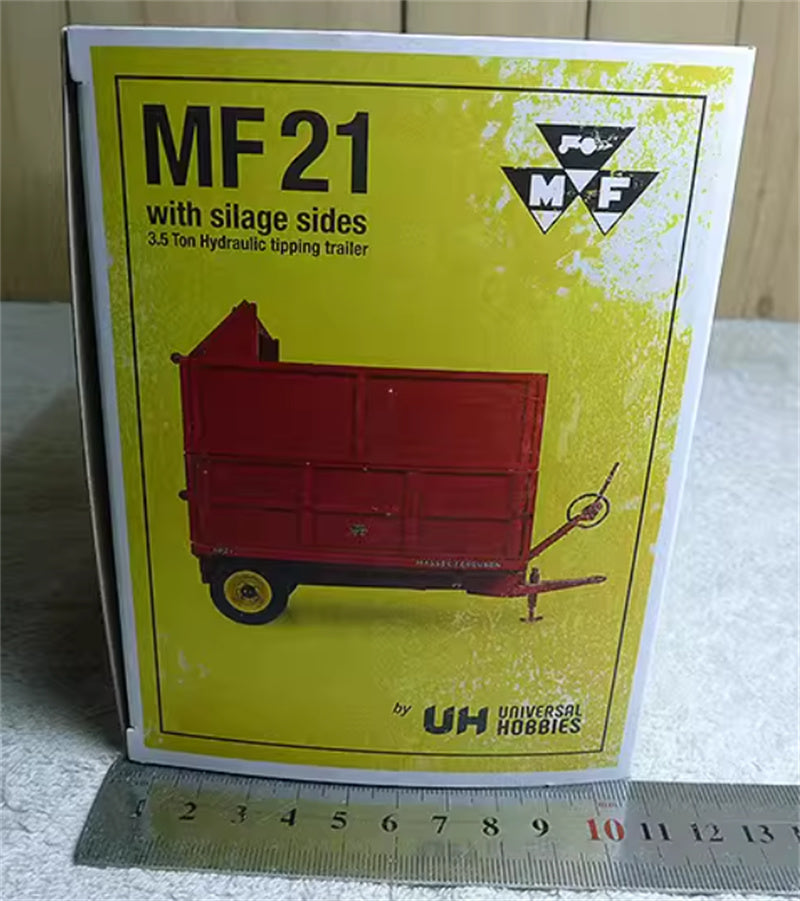 Universal Hobbies Massey Ferguson MF21 with silage sides 3.5 Ton Hydraulic tipping trailer red 1:32 Truck Accessories Pre-built Model