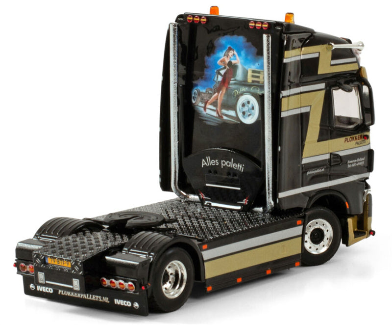 WSI IVECO S-WAY AS HIGH 4X2 Plokker Pallets 1:50 Truck Pre-built Model