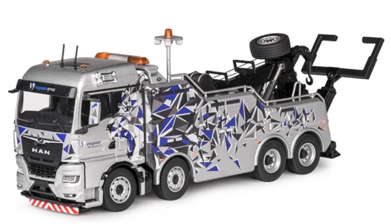 Conrad Man TGX GM 41.640 obstacle clearing and rescue vehicle Stegmaier 1:50 Truck Pre-built Model