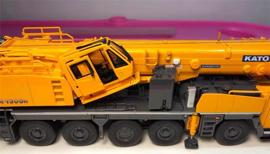 KATO KA-1300R Allterr Crane Original color version 01 1:50 Truck Pre-built Model
