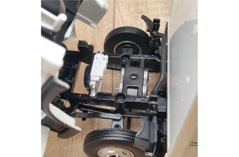FAW Tiger 6G pure electric box truck White 1:24 Truck Pre-built Airliner Model Display view10