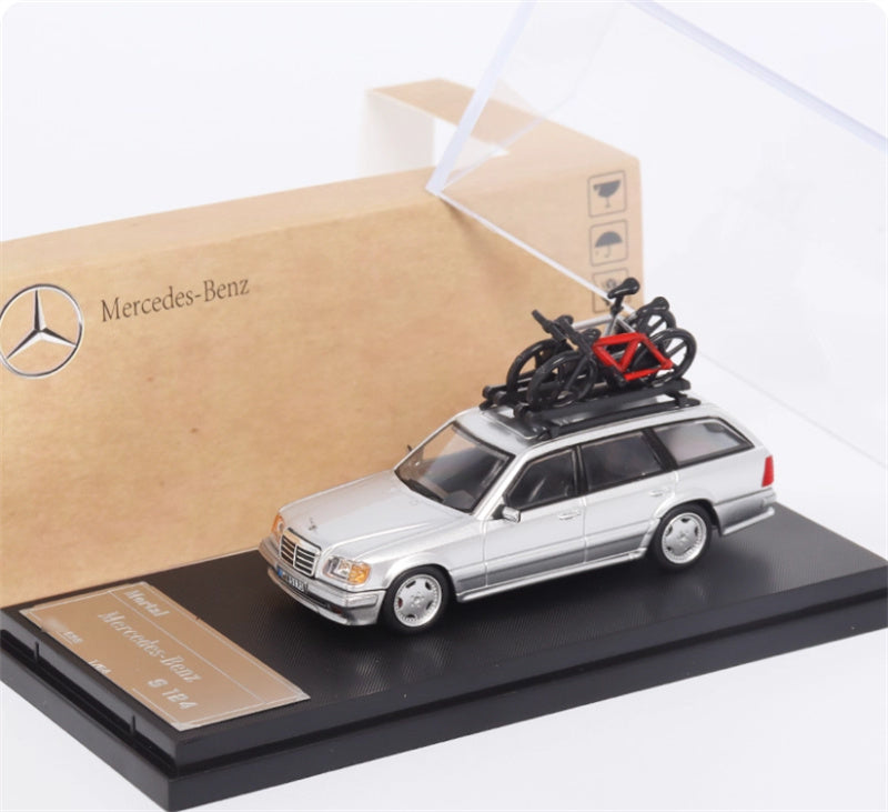 Mortal Mercedes Benz E-Class E300 station wagon S124 with 2 bicycles and luggage rack Silver - Silver Wheel Regular Edition Limited Edition 599PCS ONLY 1:64 Car Pre-built Model view4