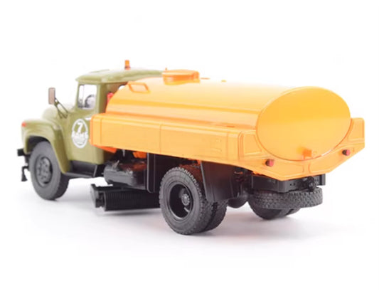 Modimio Russian Zil AKPM (130) road maintenance sprinkler truck 1:43 Truck Pre-built Airliner Model Display view2
