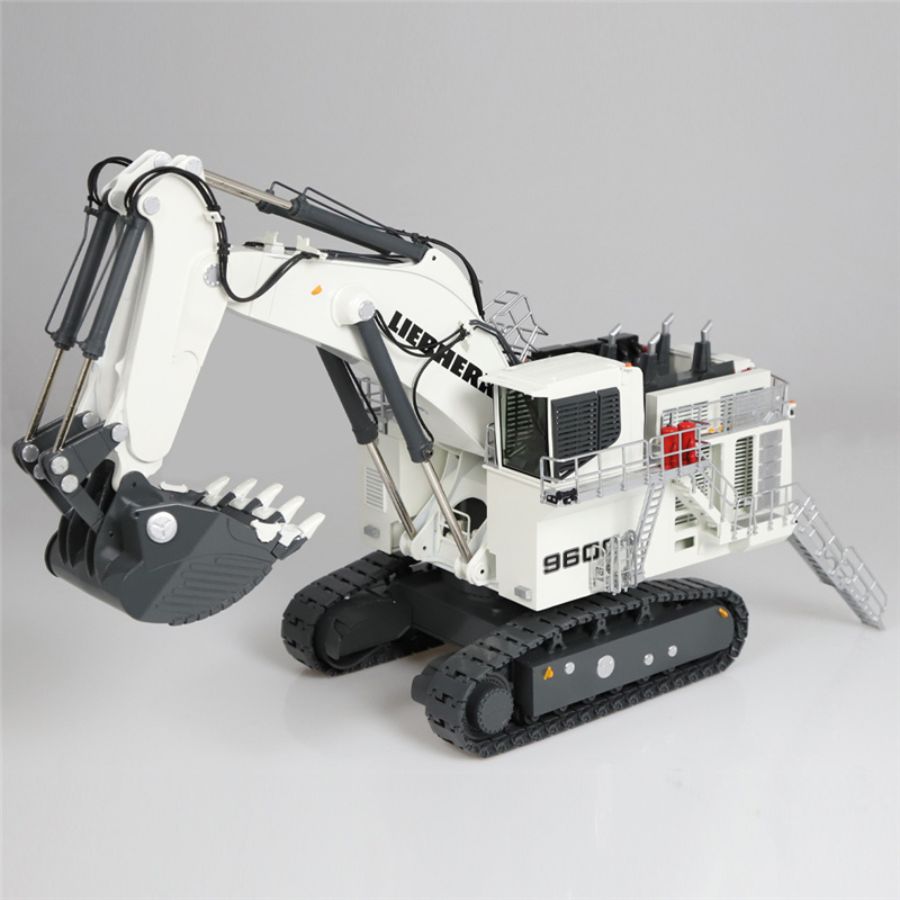 NZG Liebherr R9600 Backhoe Mine Excavator 1/50 DIECAST Truck