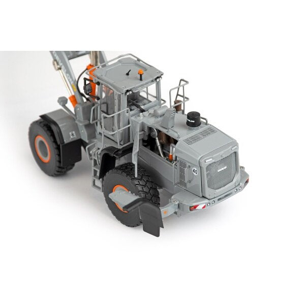 1:50 Develon DL420-5 IMC Limited CVT Version Gray Diecast Model