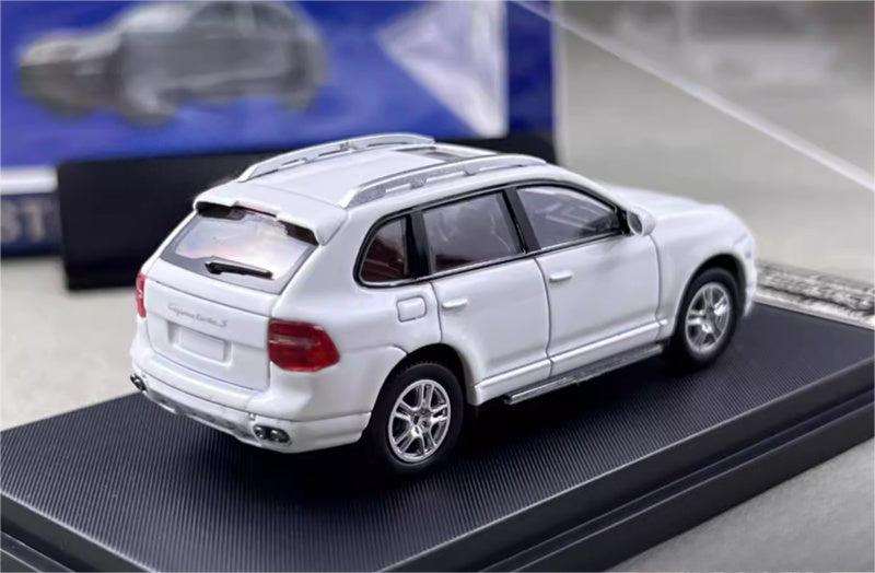 SW Porsche Cayenne Turbo S White Limited Edition 499PCS ONLY 1:64 car Pre-built Model view7