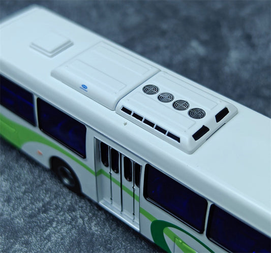 AUTO-GLIMPSE Flxible CFC6110GD Shanghai Coating Bus Route 81 Air-conditioned version Light green white 1:64 Bus Pre-built Model view2