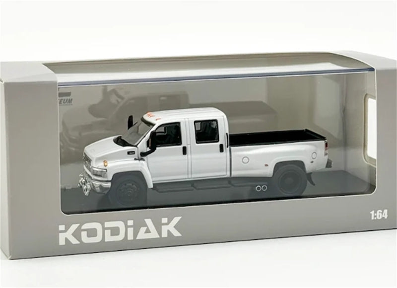 1:64 Chevrolet Kodiak Pickup White GOC DIECAST Limited Edition 450pcs ONLY Model
