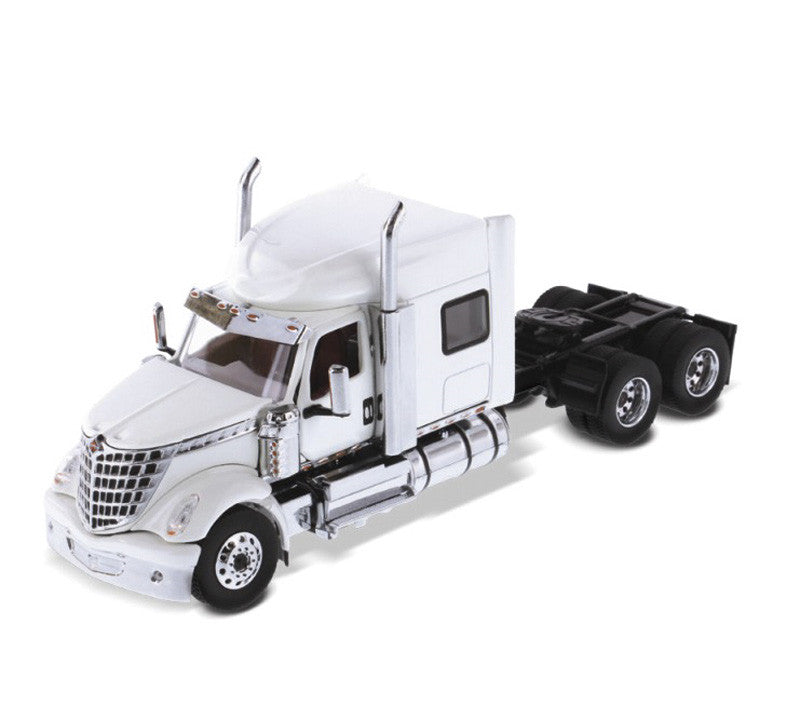 INTERNATIONAL LoneStar Sleeper White Tandem Prime Mover Tractor 1:50 Truck Pre-built Model