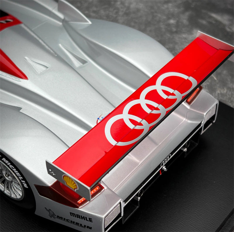 1:18 Audi R8 2000 Spark Le Mans Resin Car Model view12