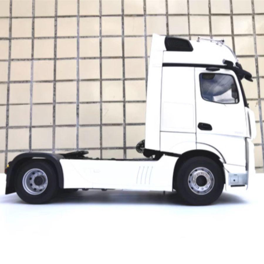 NZG Mercedes Benz ACTROS FH25 GIGASPACE 4X2 Truck Lorry Trailer 1/18 DIECAST Truck Lorry