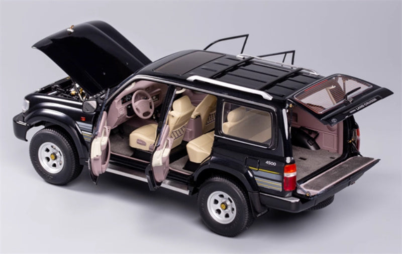 KengFai Toyota Land Cruiser LC80 black regular style Without luggage rack 1:18 Truck Pre-built Model view4