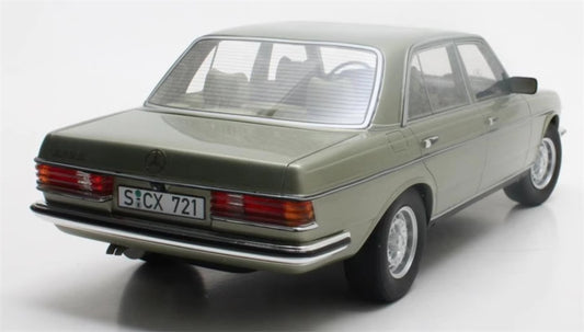 CULT Mercedes Benz 280E W123 1976 1:18 Car Pre-built Model