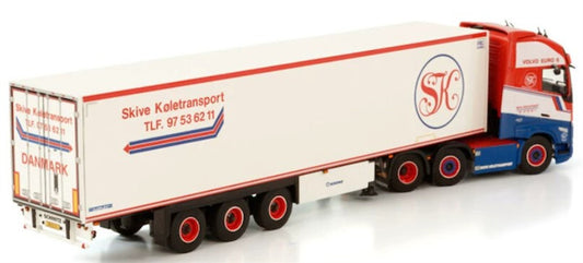 WSI VOLVO FH5 GLOBETROTTER XL 6X2 TWIN STEER REEFER TRAILER - 3 AXLE SKIVE 1:50 Truck Pre-built Model
