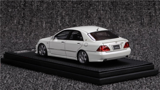 IGNITION MODEL Toyota Crown GRS180 3.5 Athlete with OZ Wheel 1:43 Model view2