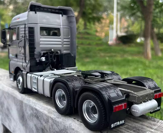 Sinotruk HOWO Sitrak G7H tractor trailer grey 1:24 Truck Pre-built Model