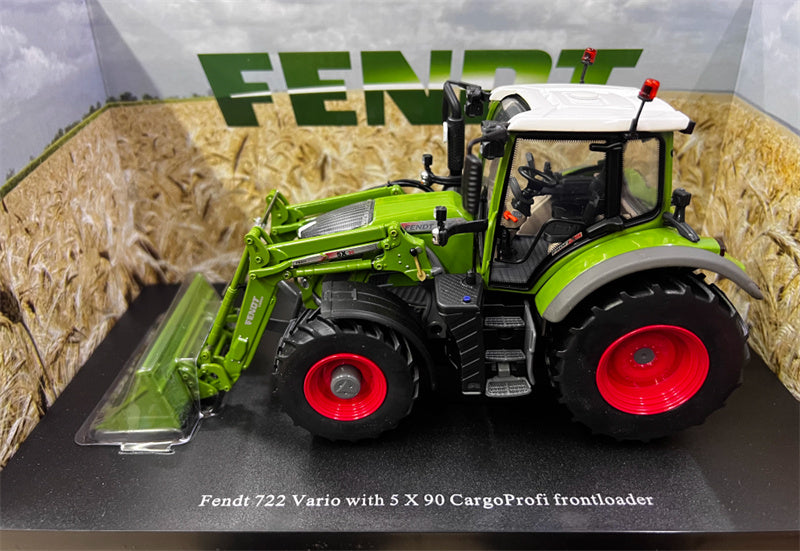 Universal Hobbies Fendt 722 Vario Agricultural Tractor With 5 X 90 CargoProfi Frontloader 1:32 Truck Pre-built Model